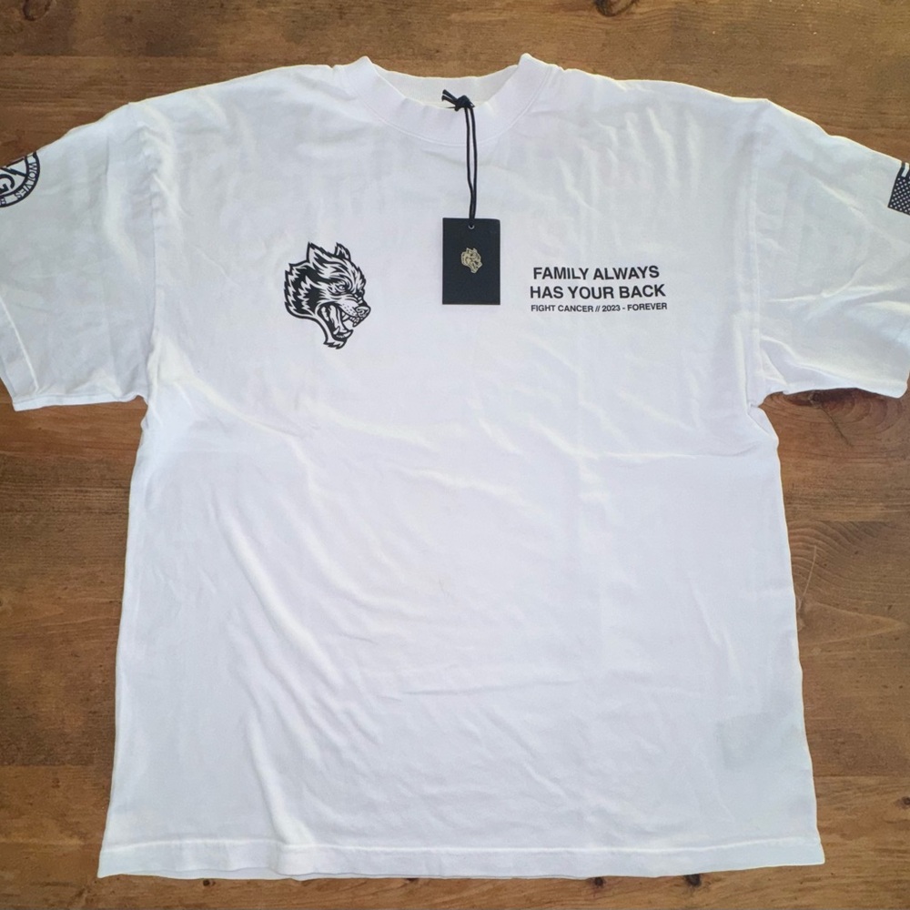 Darc Sport Pray Premium Tee White Wolves Graphic Men's T-Shirt Limited Edition L